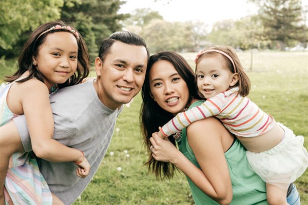 Azua Real Estate helps you become a home owner.